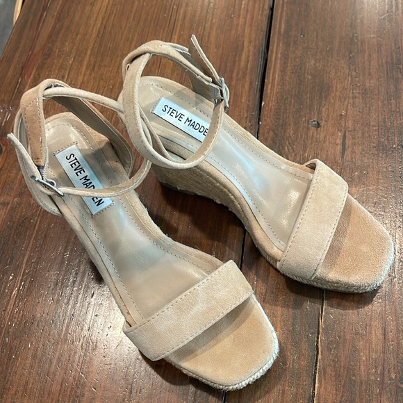 Steve Madden Strappy Suede Espadrille Wedges Size 6.5 - Picture 4 of 6